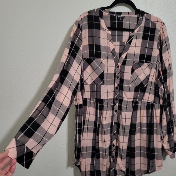 Torrid Plaid Pink Black Long Sleeve Peplum Button Up Blouse Size 3x (3) - Picture 2 of 7